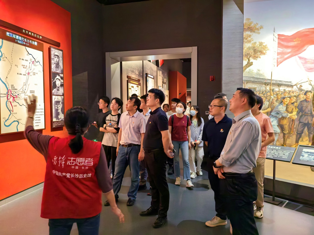 说明: C:\Users\clxy\AppData\Local\Temp\WeChat Files\6ed0ab34418e13bd7d348be2996f2ad.jpg